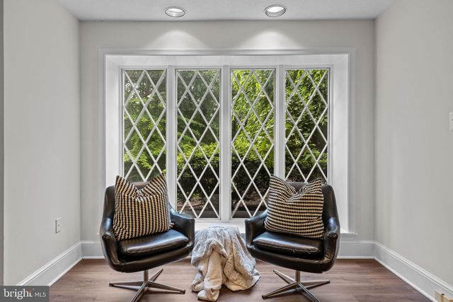 8015 EDDY BEND TRL, Fairfax Station, VA 22039