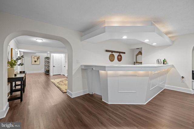 8015 EDDY BEND TRL, Fairfax Station, VA 22039