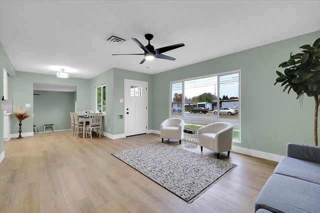 1716 Buchanan St, Marysville, CA 95901