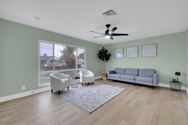 1716 Buchanan St, Marysville, CA 95901