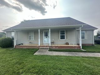 901 Wood Valley Dr, Murfreesboro, TN 37130