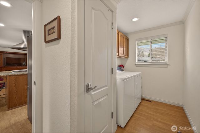 1484 Elmwood Street, Wenatchee, WA 98801