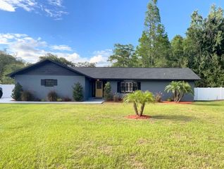 17933 EAGLE LANE, Lutz, FL 33558