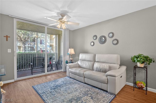 4122 Residence DR 105, Fort Myers, FL 33901