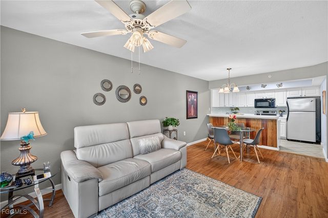 4122 Residence DR 105, Fort Myers, FL 33901