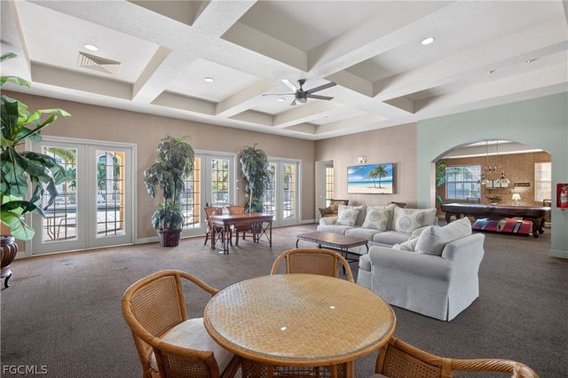 4122 Residence DR 105, Fort Myers, FL 33901