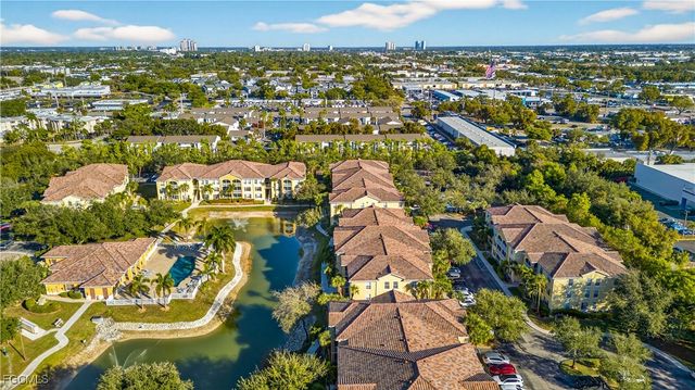 4122 Residence DR 105, Fort Myers, FL 33901