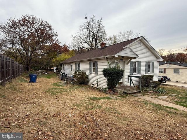 5715 MAGNOLIA LN, Falls Church, VA 22041