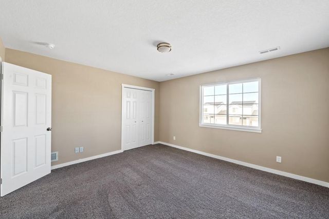 106 E Sycamore Street, Ogden, IA 50212