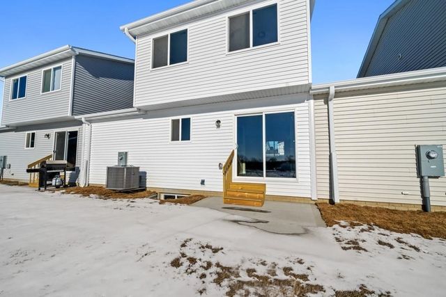 106 E Sycamore Street, Ogden, IA 50212