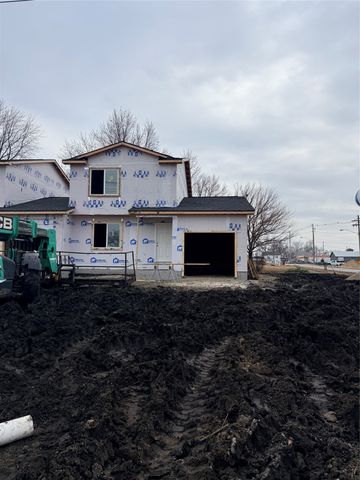 106 E Sycamore Street, Ogden, IA 50212
