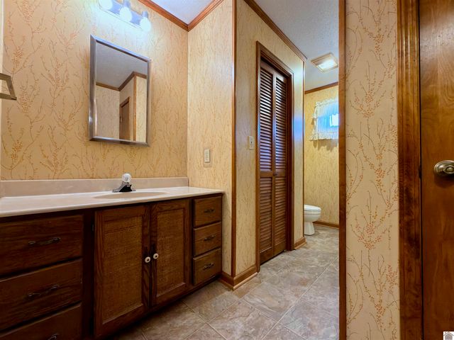 1275 307, Clinton, KY 42031