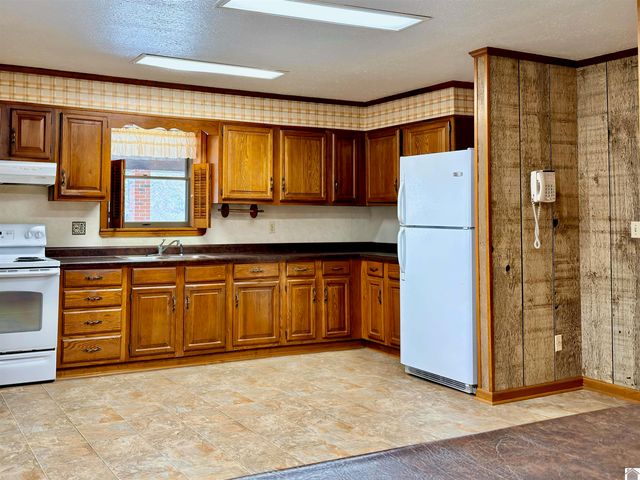 1275 307, Clinton, KY 42031