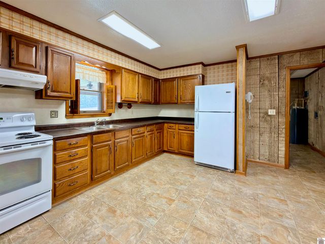 1275 307, Clinton, KY 42031