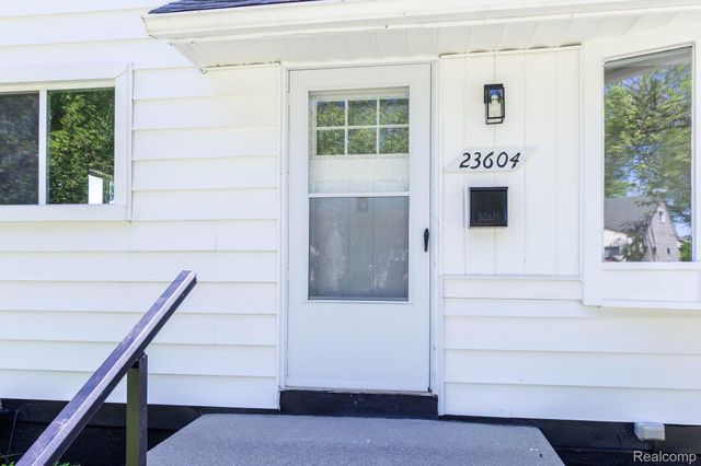 23604 Deziel Street, St. Clair Shores, MI 48082
