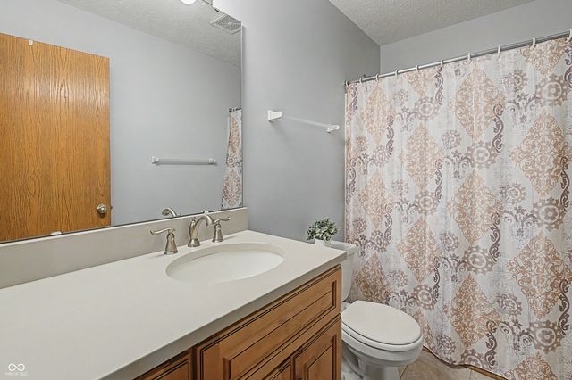 4531 Golden Meadow Court, Indianapolis, IN 46254