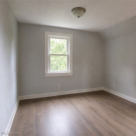 2166 W 93rd Street, Cleveland, OH 44102