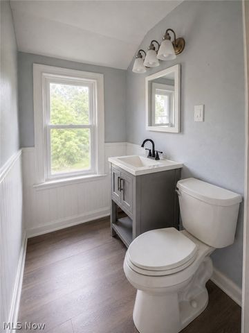 2166 W 93rd Street, Cleveland, OH 44102