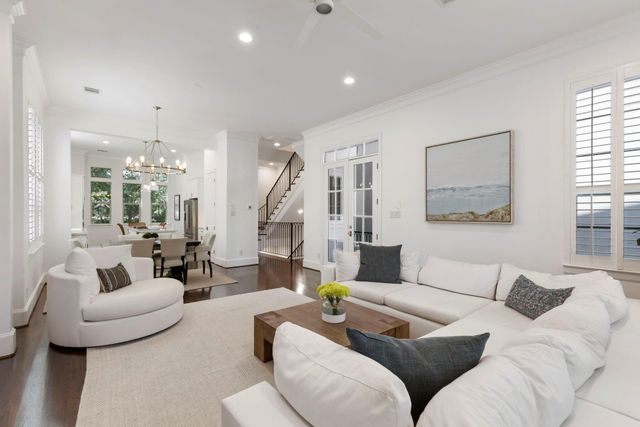 66 Wooded Park Place, The Woodlands, TX 77380