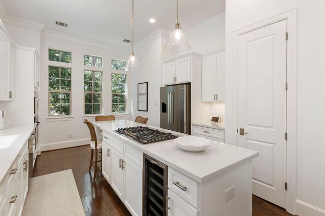 66 Wooded Park Place, The Woodlands, TX 77380