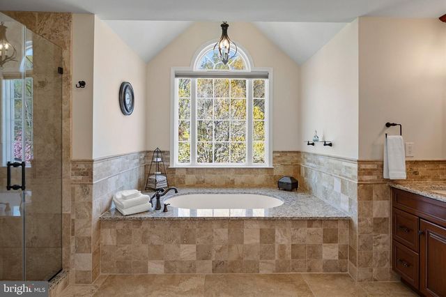 205 MAPLE CREEK LN, Davidsonville, MD 21035