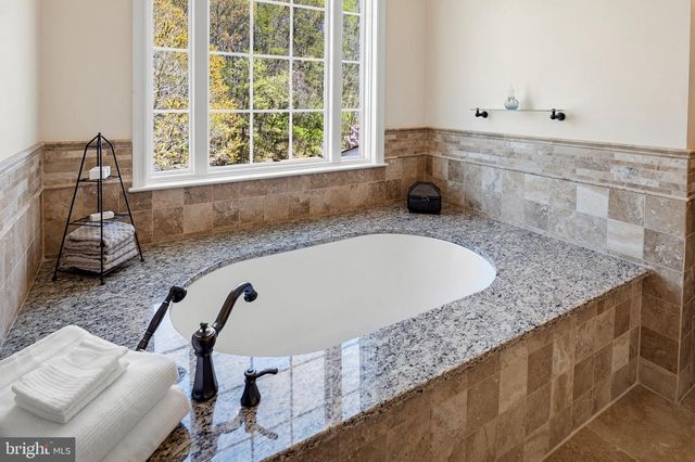 205 MAPLE CREEK LN, Davidsonville, MD 21035