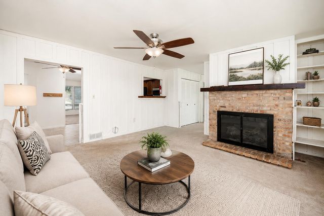 350 Hollywood Drive, Saline, MI 48176