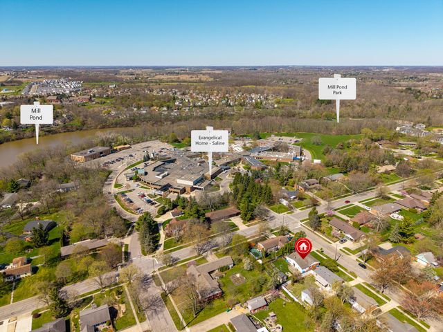 350 Hollywood Drive, Saline, MI 48176