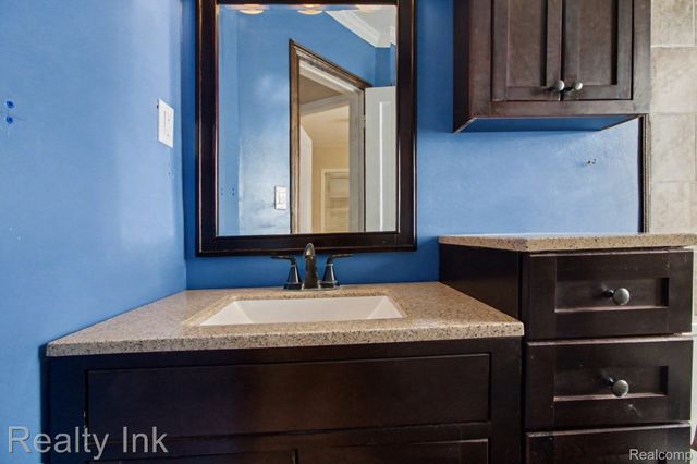 4845 Hatchery Road, Waterford Charter Township, MI 48329