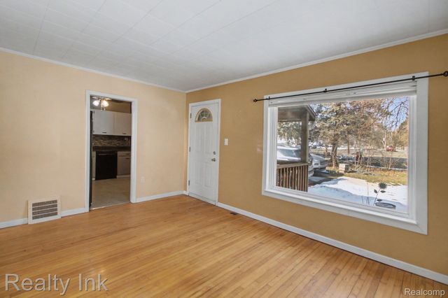 4845 Hatchery Road, Waterford Charter Township, MI 48329