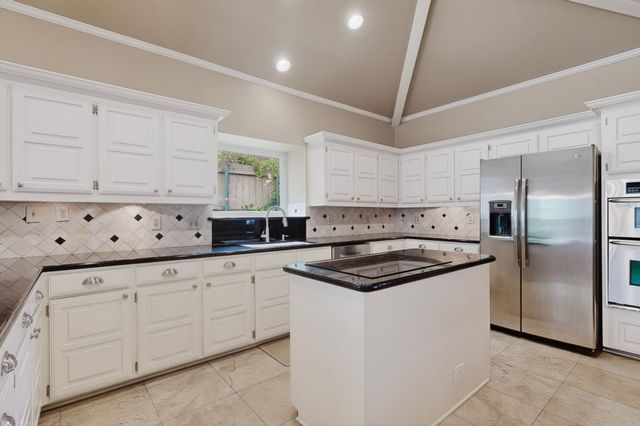 4018 Cobblers Lane, Dallas, TX 75287