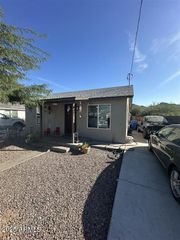 8921 N 10TH Street, Phoenix, AZ 85020