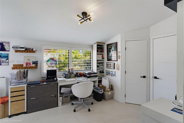 2450 NE 209th Ter, Miami, FL 33180