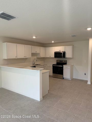 962 SW Richmond Circle SW, Palm Bay, FL 32908