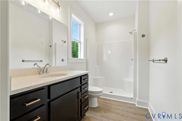 5782 Darlington Heights Rd, Farmville, VA 23901