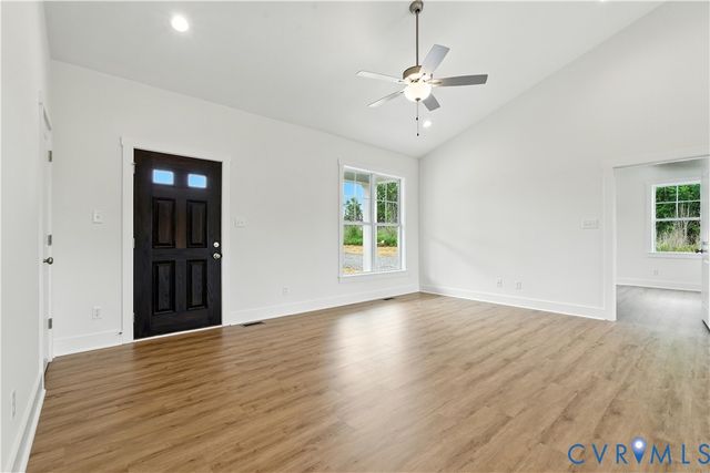 5782 Darlington Heights Rd, Farmville, VA 23901