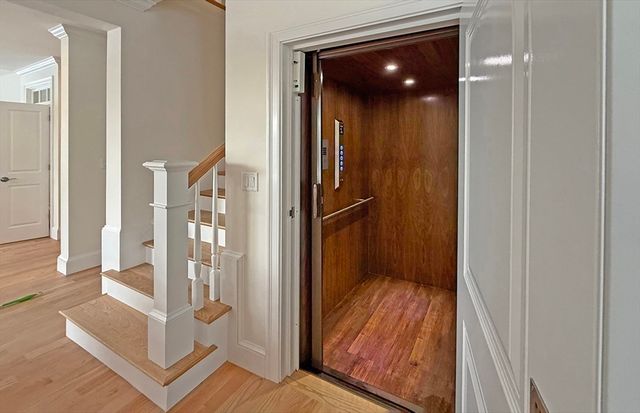 21 Clubview Dr 21, Andover, MA 01810