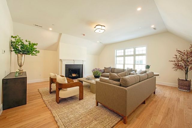 21 Clubview Dr 21, Andover, MA 01810