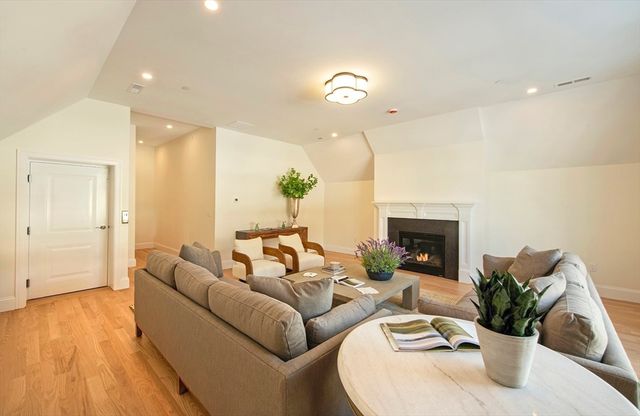 21 Clubview Dr 21, Andover, MA 01810