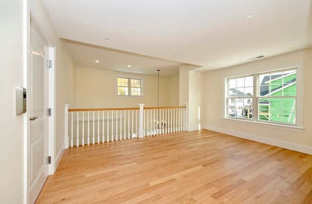 21 Clubview Dr 21, Andover, MA 01810