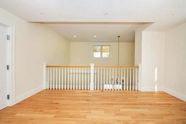 21 Clubview Dr 21, Andover, MA 01810