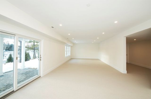 21 Clubview Dr 21, Andover, MA 01810