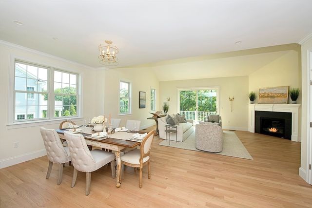 21 Clubview Dr 21, Andover, MA 01810