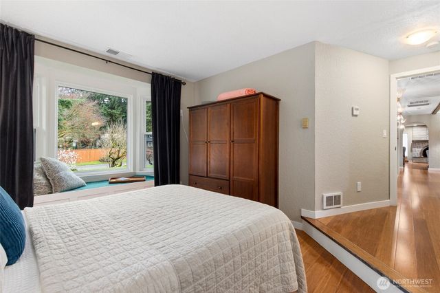 8924 NE 191st Place, Bothell, WA 98011