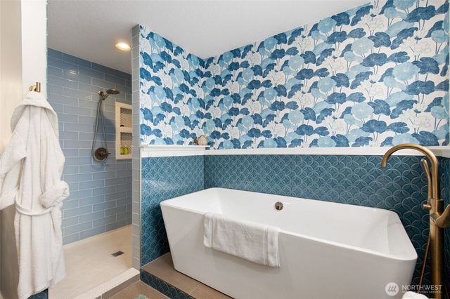 8924 NE 191st Place, Bothell, WA 98011