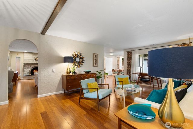 8924 NE 191st Place, Bothell, WA 98011