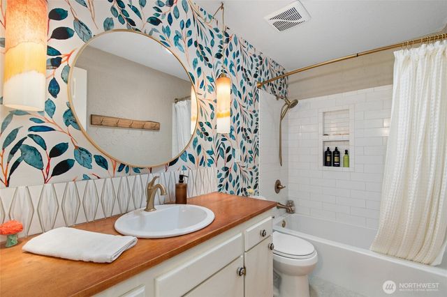 8924 NE 191st Place, Bothell, WA 98011