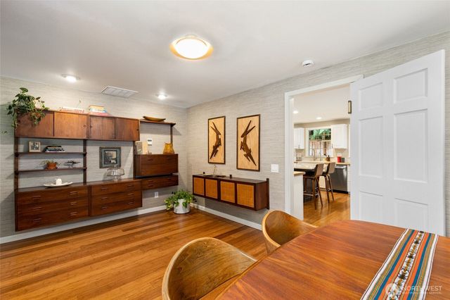 8924 NE 191st Place, Bothell, WA 98011