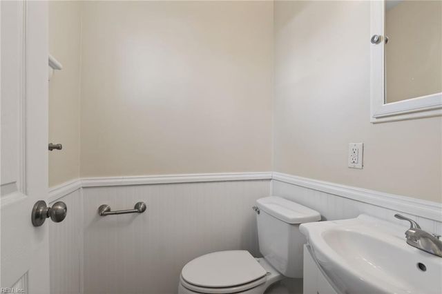 6305 Knob Hill DR, Virginia Beach, VA 23464