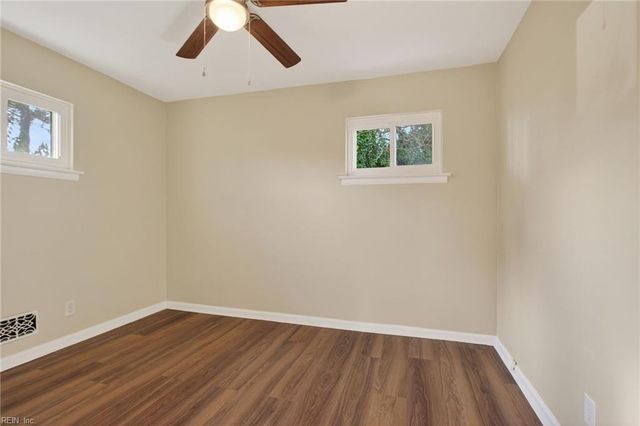 6305 Knob Hill DR, Virginia Beach, VA 23464